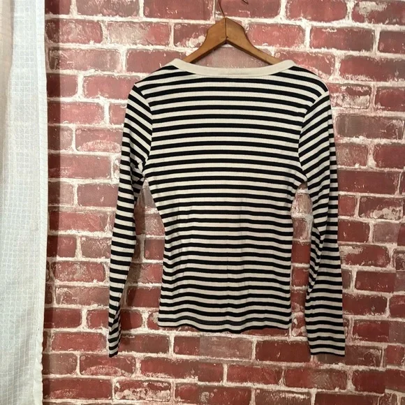 H&M Black and Cream Striped Long Sleeve Top - Picture 3 of 4